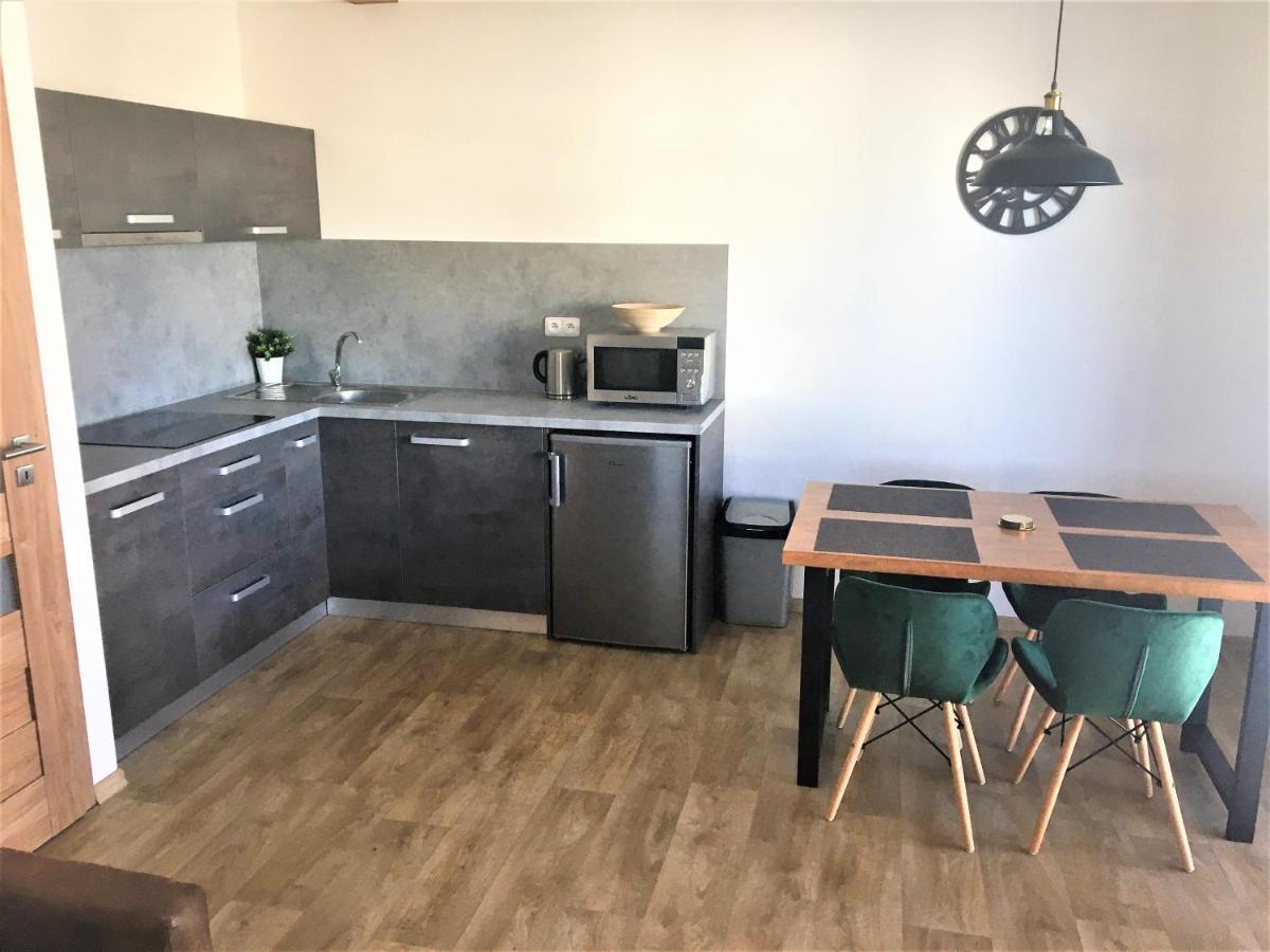 Horske Apartmany Na Pastvinach Vaclavov u Bruntalu Exteriör bild
